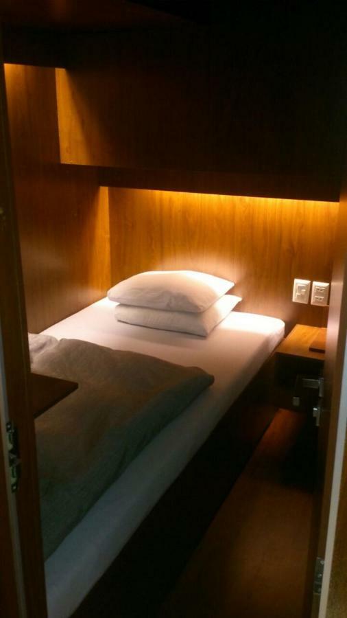 לה פאז Onkel Inn Airport Sleepbox מראה חיצוני תמונה