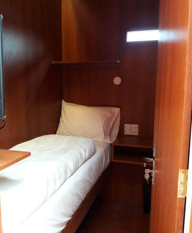 לה פאז Onkel Inn Airport Sleepbox מראה חיצוני תמונה